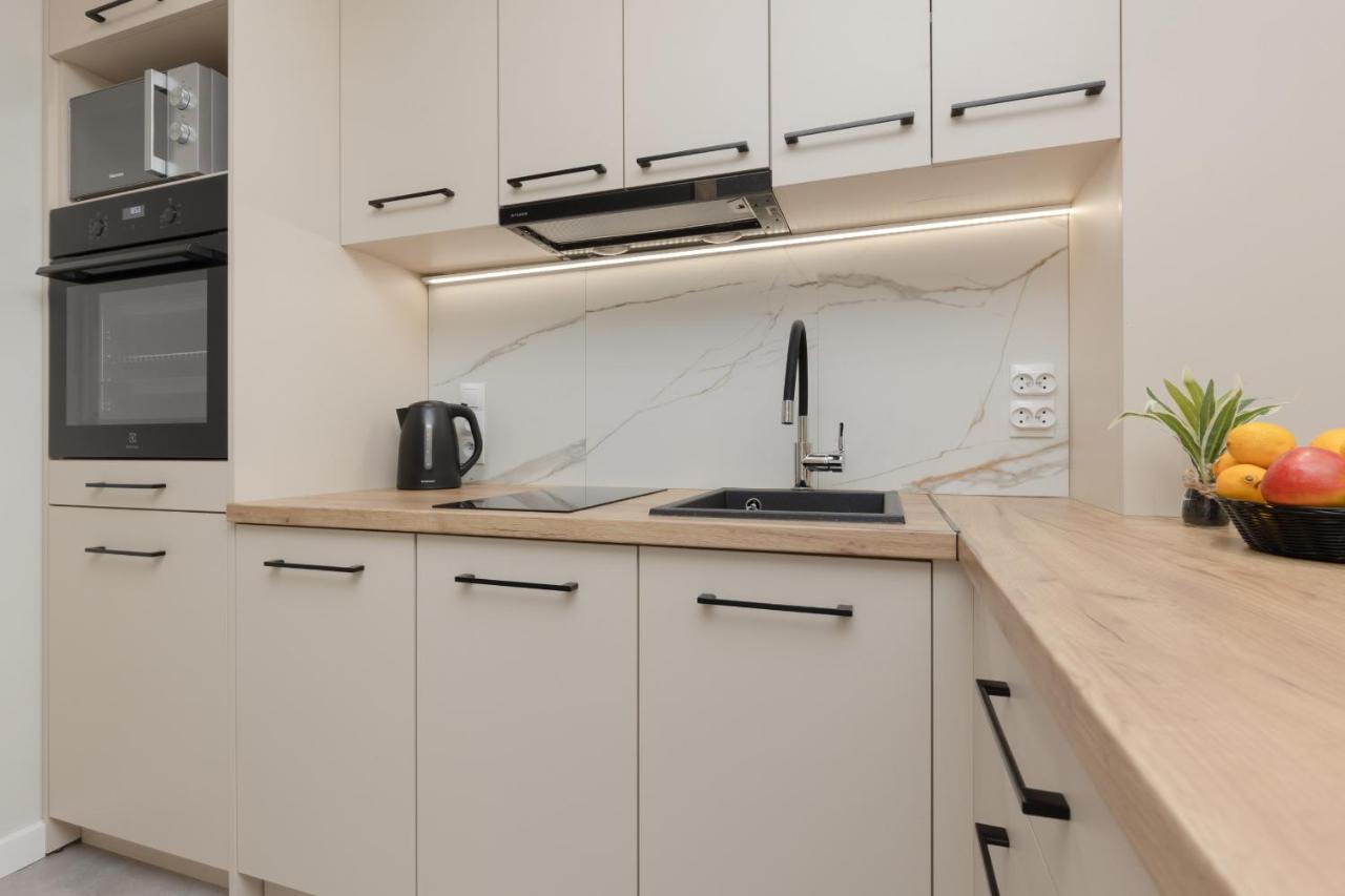 Aleja Jana Pawla II Studio Warsaw By Noclegi Renters Esterno foto