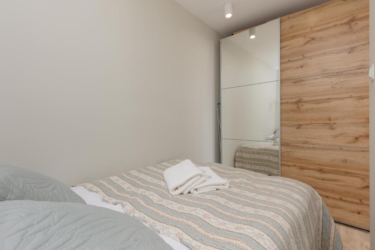 Aleja Jana Pawla II Studio Warsaw By Noclegi Renters Esterno foto